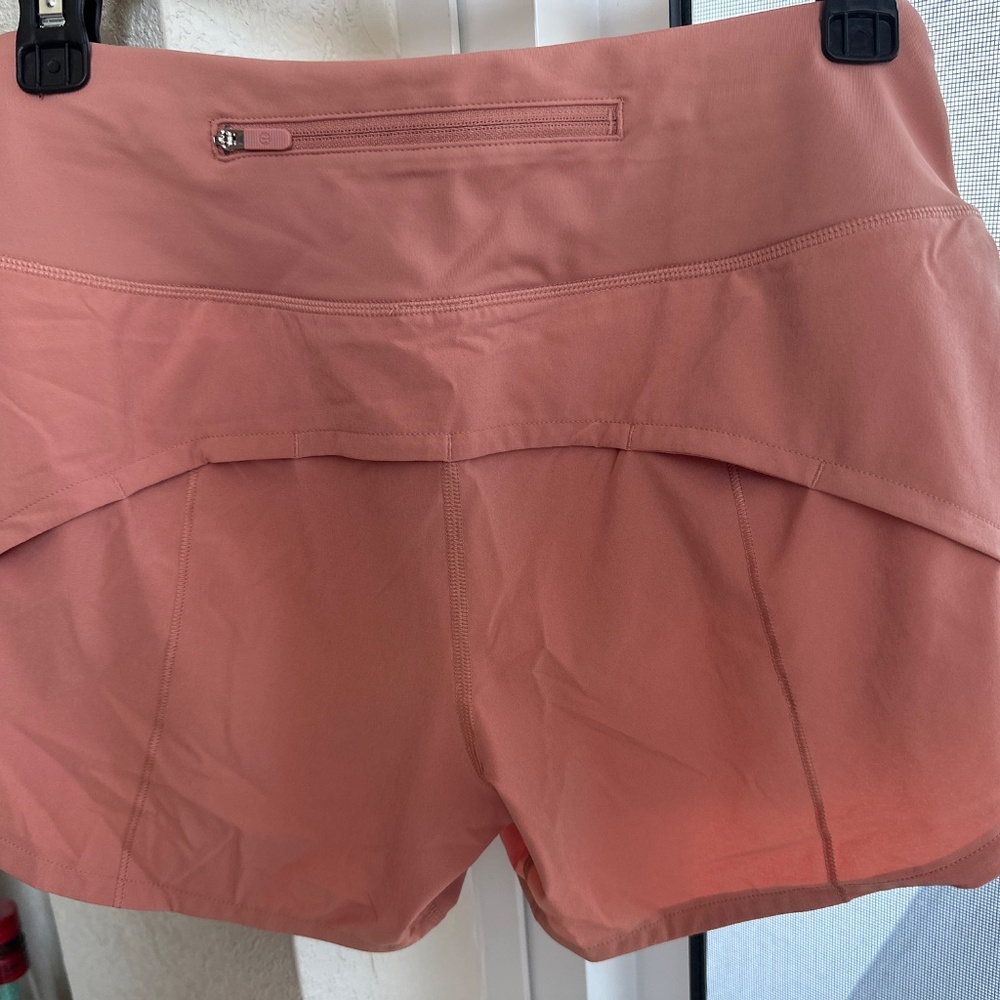 Lululemon Speed Up MR Short 4” *Lined. NWT. Size 4 - Picture 2 of 3